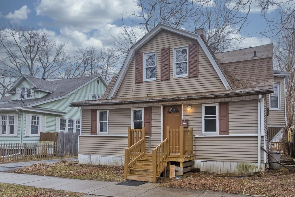 53 Whiting Street Springfield, MA 01107 - Photo 30 of 42