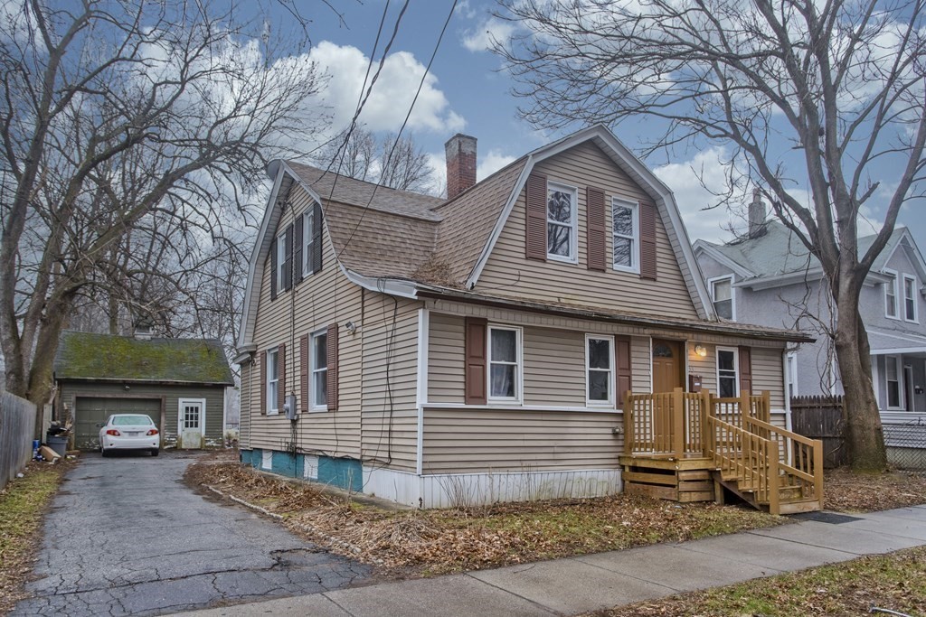 53 Whiting Street Springfield, MA 01107 - Photo 32 of 42