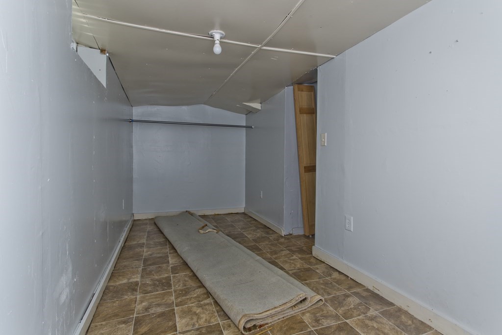 53 Whiting Street Springfield, MA 01107 - Photo 39 of 42