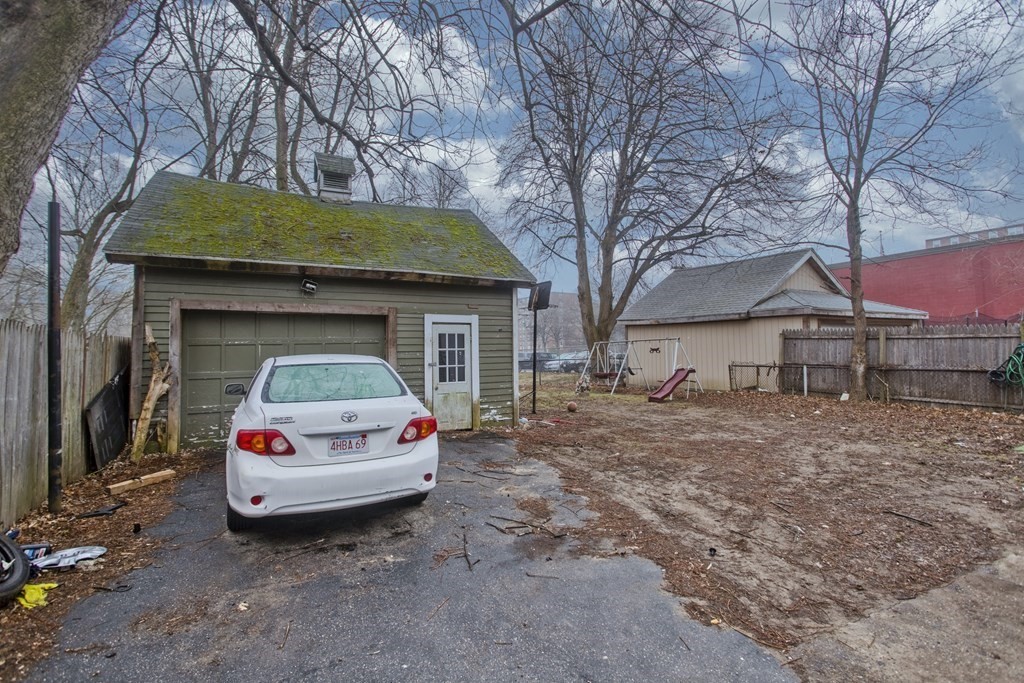 53 Whiting Street Springfield, MA 01107 - Photo 41 of 42