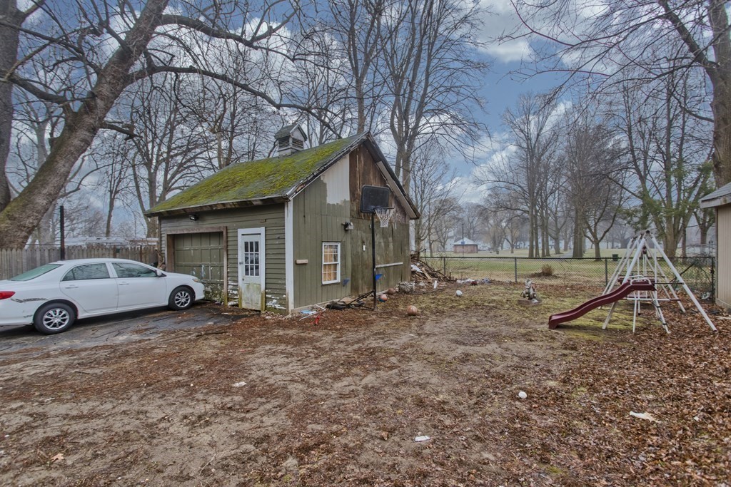 53 Whiting Street Springfield, MA 01107 - Photo 42 of 42