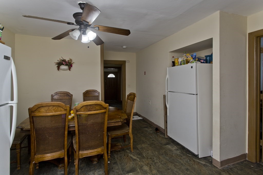 53 Whiting Street Springfield, MA 01107 - Photo 9 of 42