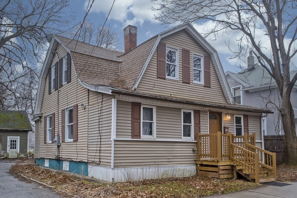 53 Whiting Street Springfield, MA 01107 - Photo 10 of 42