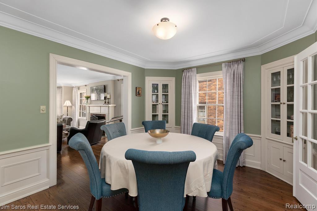 324 McMillan Road Grosse Pointe Farms, MI 48236 - Photo 8 of 40