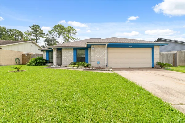 $205,000 | 10406 Sagestar Lane, Houston, TX 77089