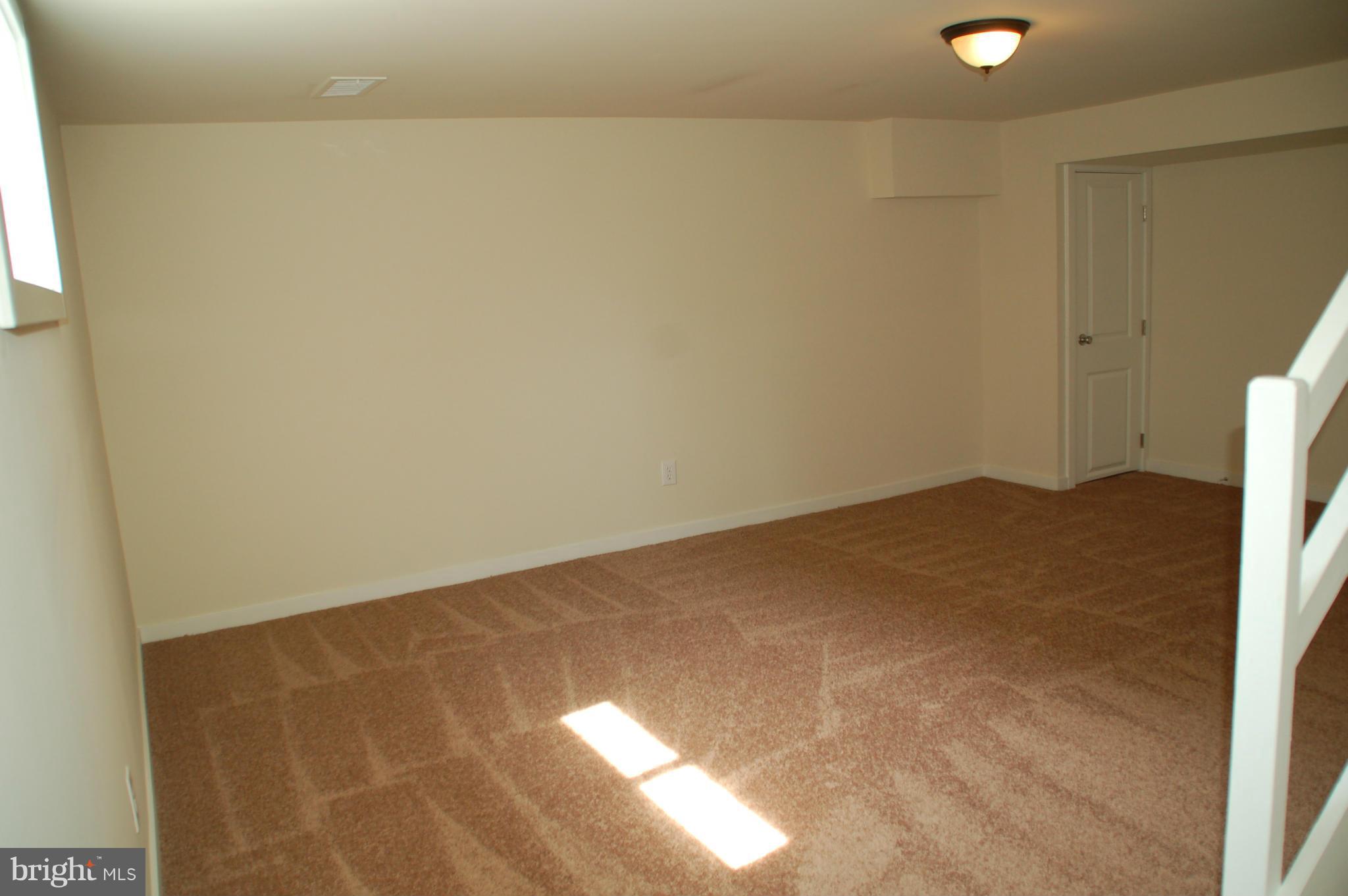 1021 Grovehill Road Baltimore, MD 21227 - Photo 22 of 30 Basement