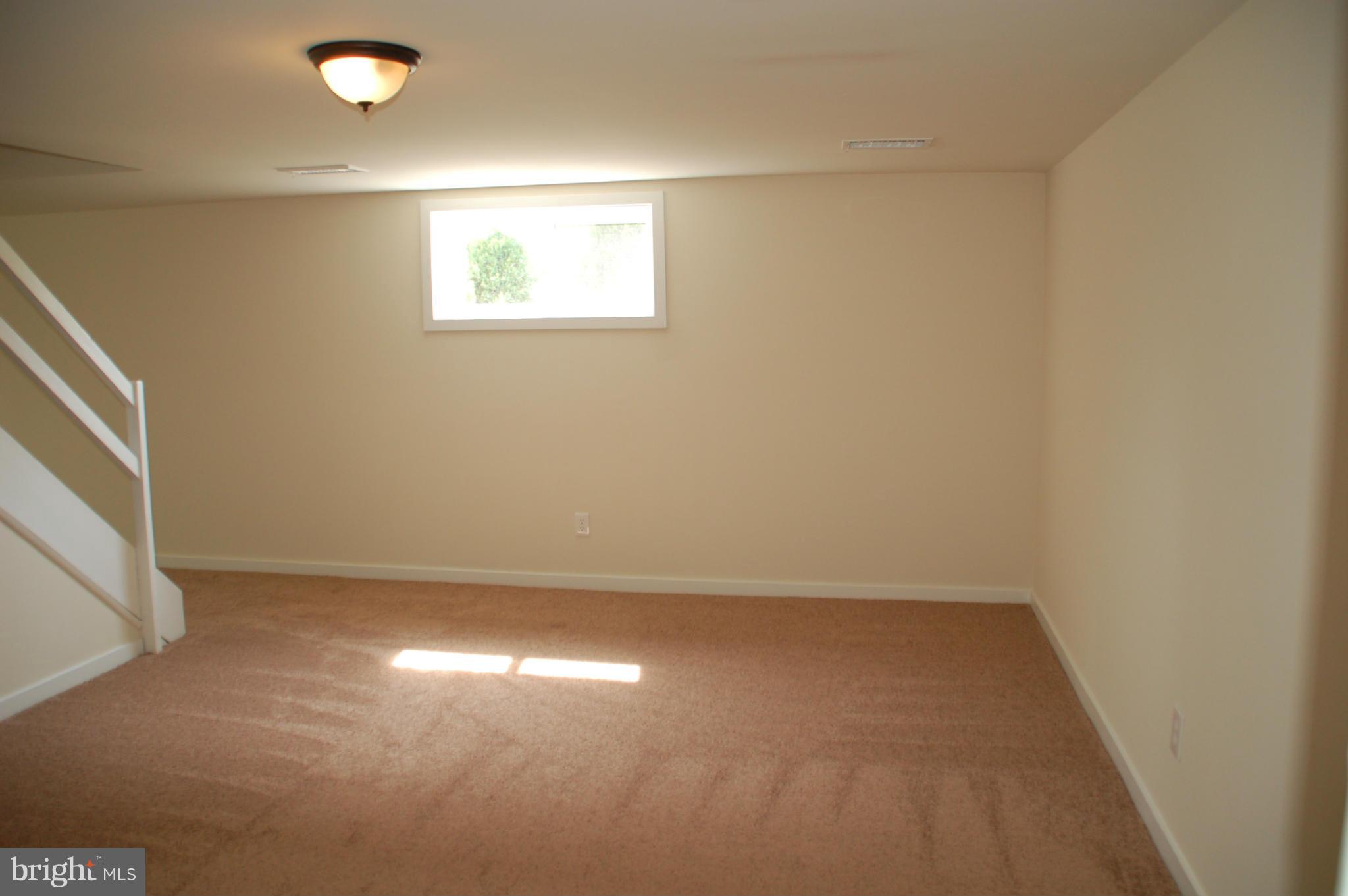 1021 Grovehill Road Baltimore, MD 21227 - Photo 24 of 30 Basement