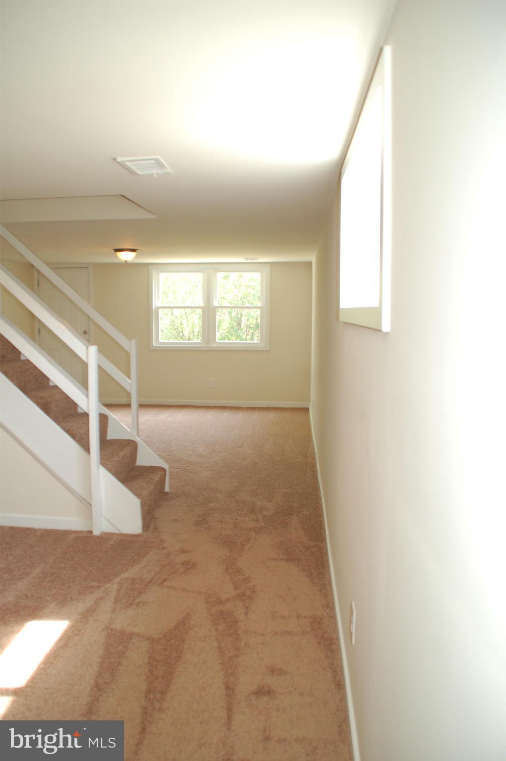 1021 Grovehill Road Baltimore, MD 21227 - Photo 25 of 30 Basement