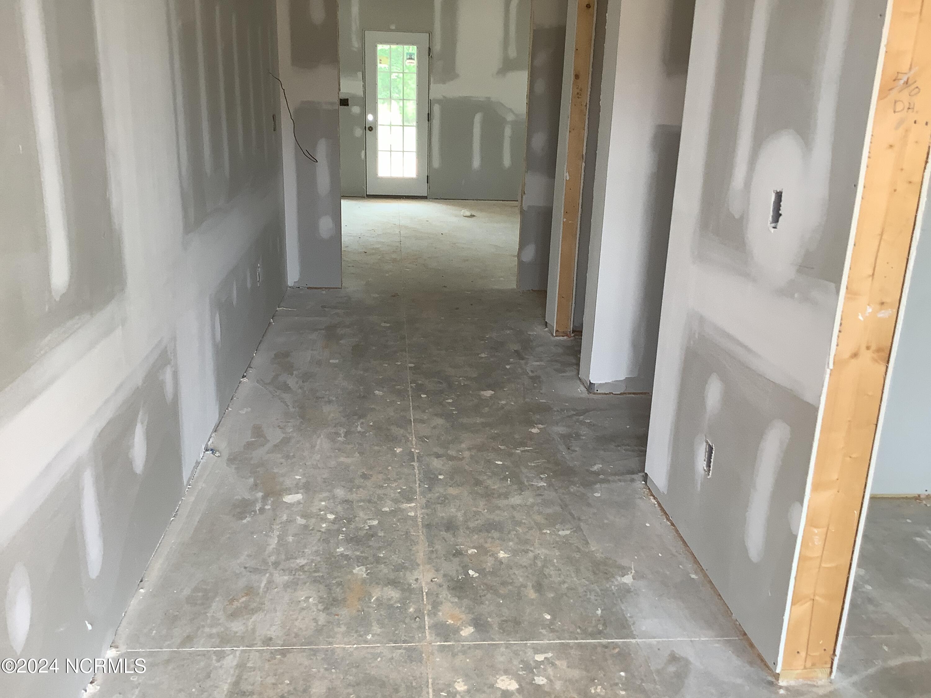 195 Rough Rdg Trail, Unit 11 Aberdeen, NC 28315 - Photo 6 of 13 Photo_20240721_100800