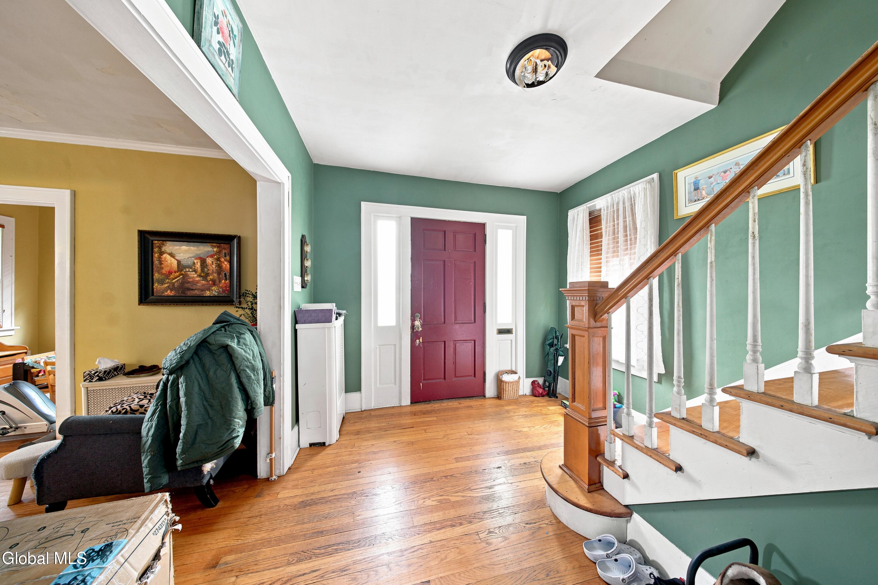 1173 Sumner Avenue Schenectady, NY 12309 - Photo 6 of 32 3