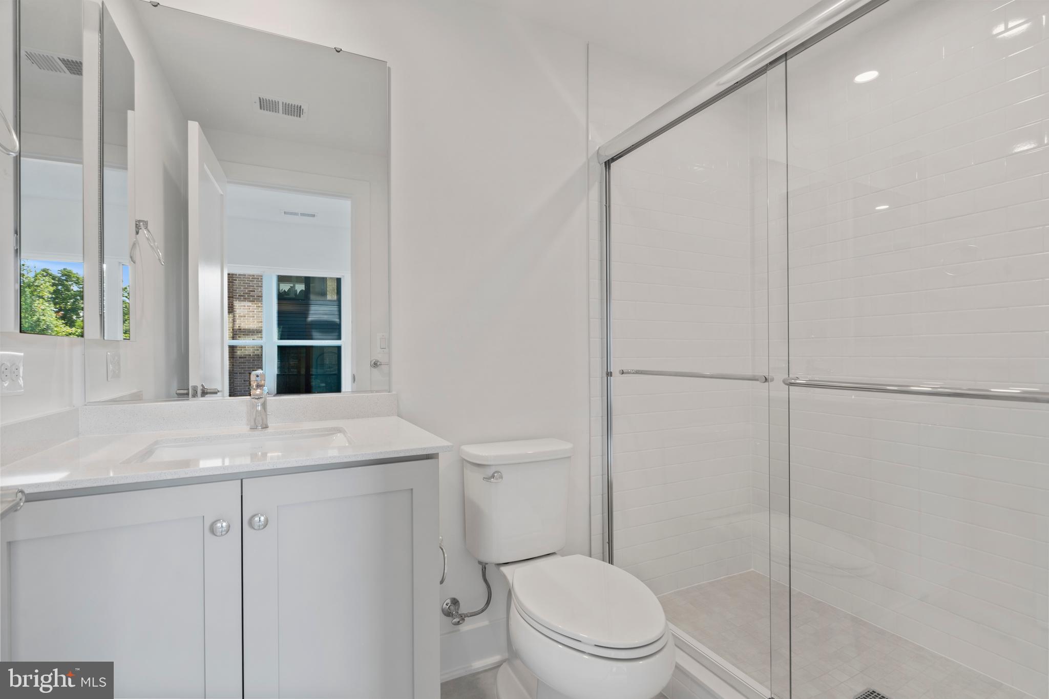 2038 Tysons Ridgeline Road Falls Church, VA 22043 - Photo 24 of 42 Bath