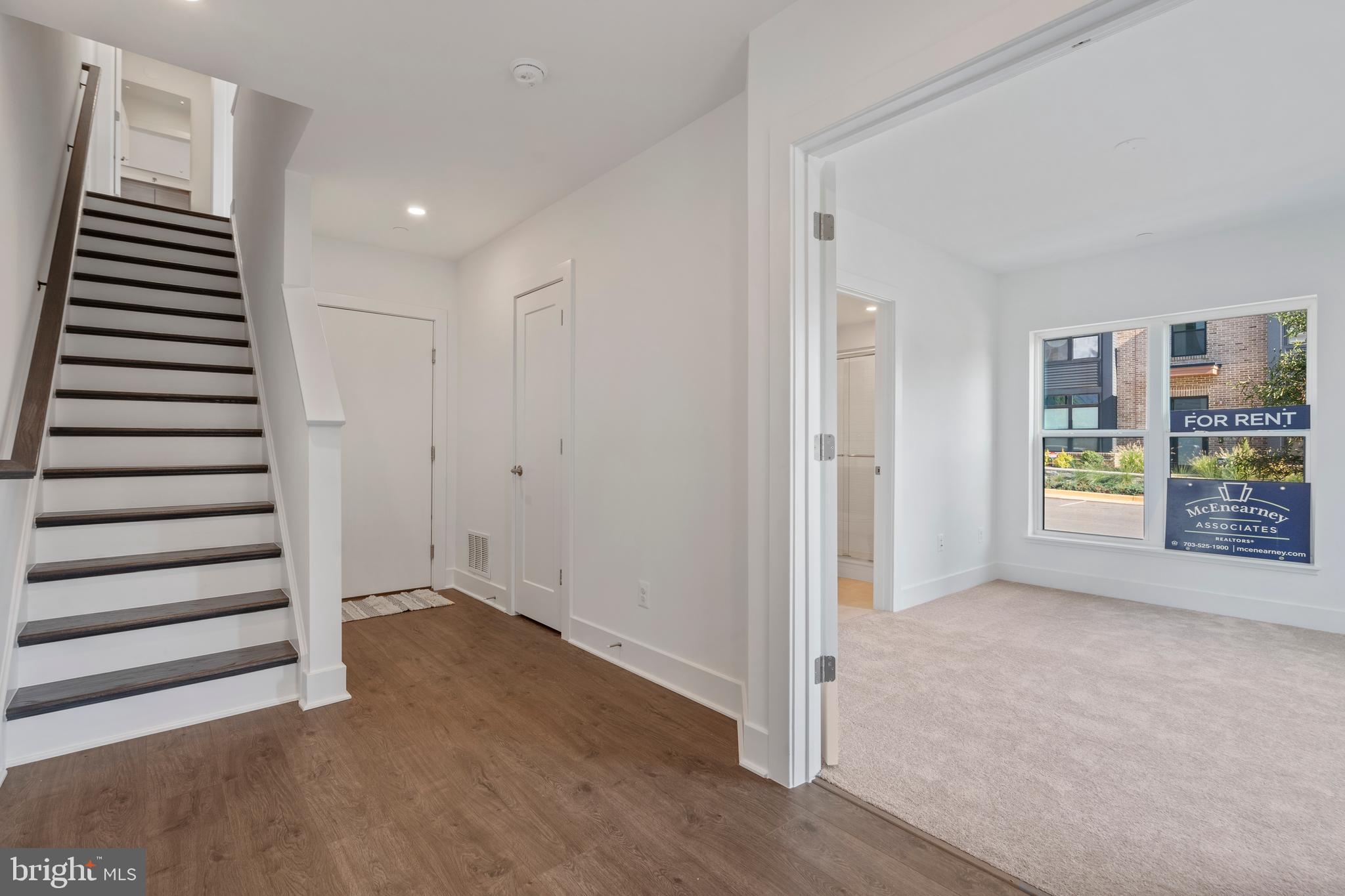 2038 Tysons Ridgeline Road Falls Church, VA 22043 - Photo 27 of 42 Entry foyer
