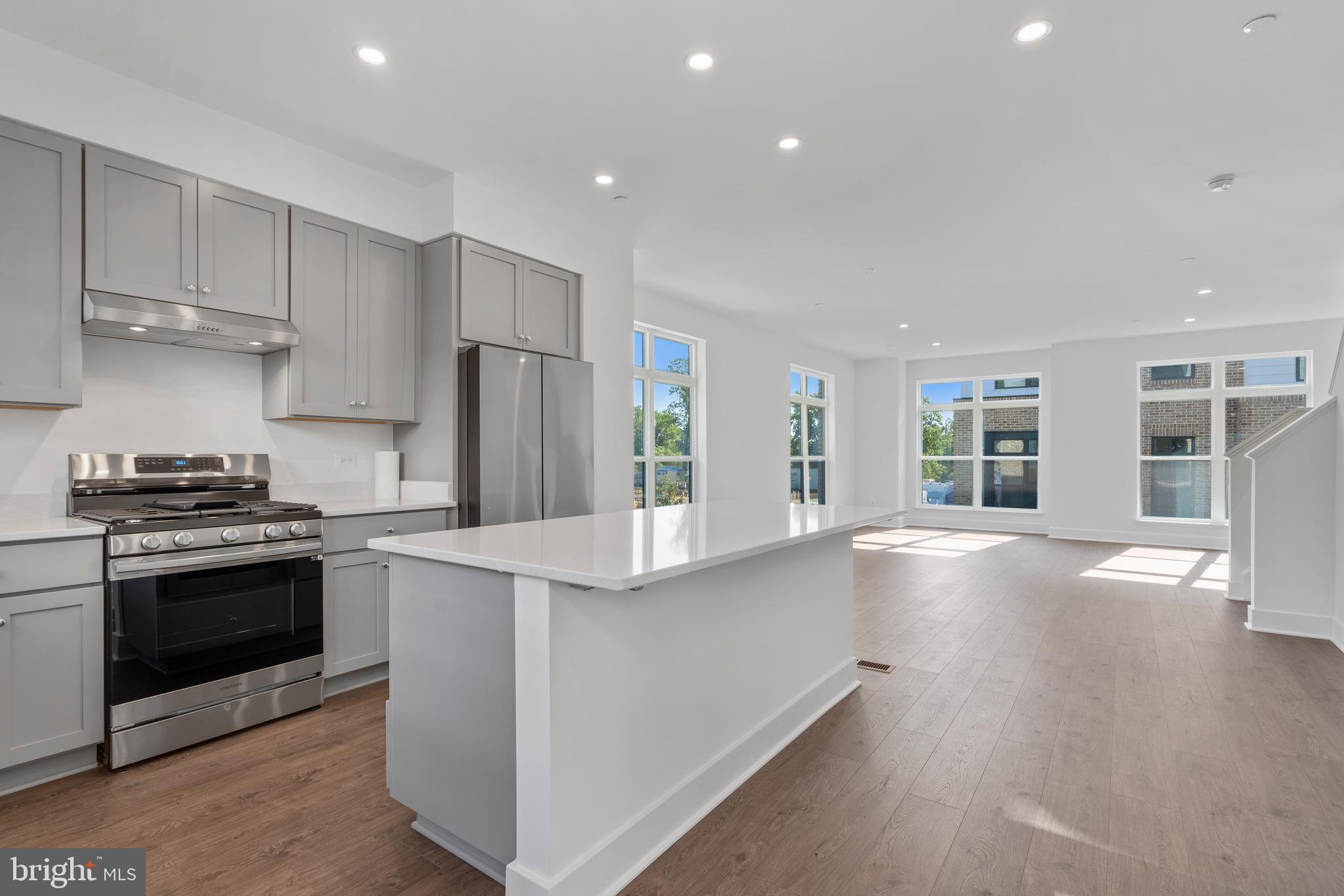 2038 Tysons Ridgeline Road Falls Church, VA 22043 - Photo 10 of 42 Kitchen is a cooks delight