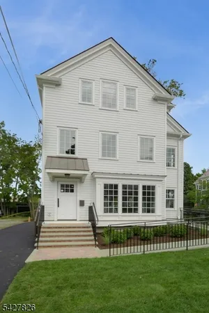 $6,300 | 113 Washington Street, Unit A, Morristown, NJ 07960