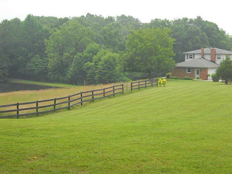5053 Lee Turner Road Columbus, IN 47201 - Photo 3 of 22 Gallery Image 3