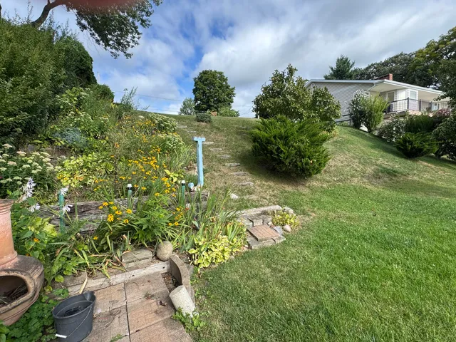 $779,900 | 704 Pearl Beach Drive South, Coldwater, MI 49036