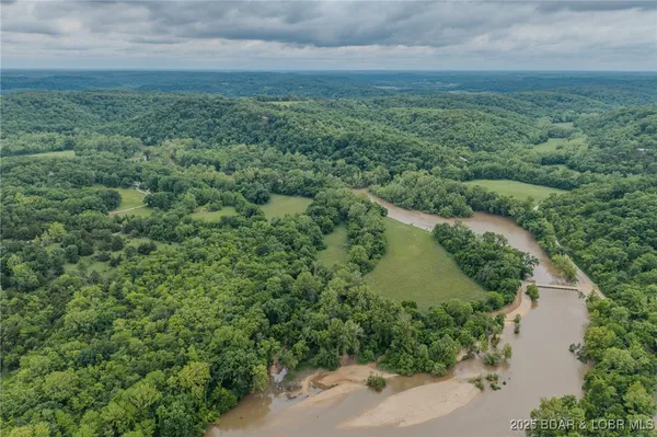 $550,000 | 4506 Tunnel Dam Road, Macks Creek, MO 65786