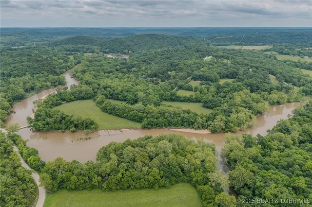 $599,000 | 4506 Tunnel Dam Road, Macks Creek, MO 65786