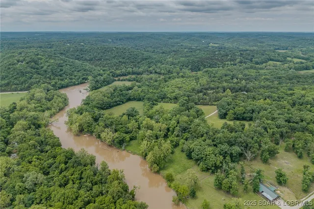 $599,000 | 4506 Tunnel Dam Road, Macks Creek, MO 65786