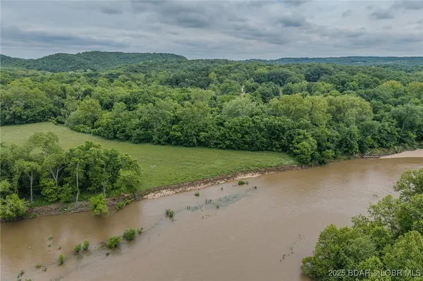 $550,000 | 4506 Tunnel Dam Road, Macks Creek, MO 65786