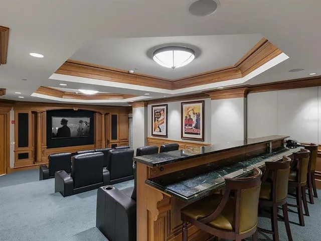 $3,360,000 | 35 Watergate Drive, Unit 906, Sarasota, FL 34236