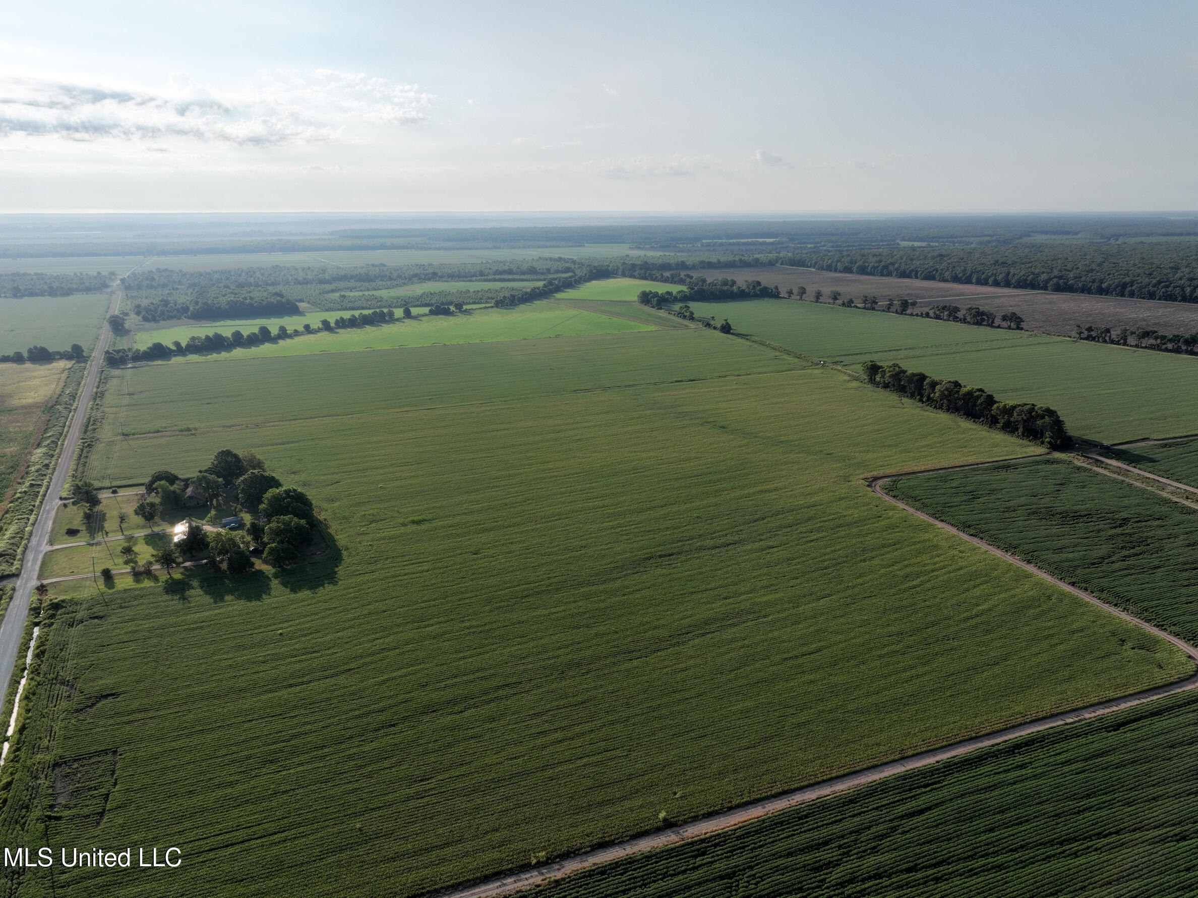 Denton Road Lambert, MS 38643 - Photo 3 of 5 DJI_0096