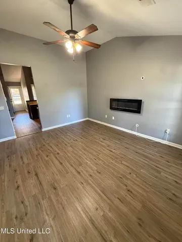 $1,635 | 5411 Jackson Cove, Southaven, MS 38671