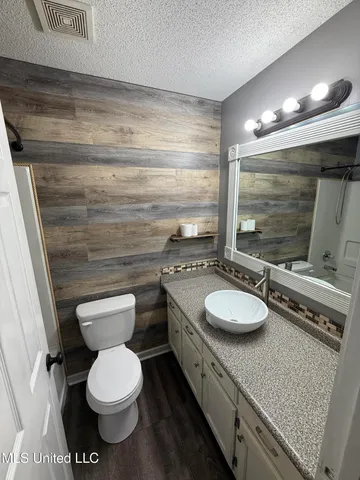 $1,635 | 5411 Jackson Cove, Southaven, MS 38671