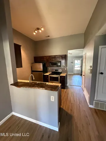 $1,635 | 5411 Jackson Cove, Southaven, MS 38671