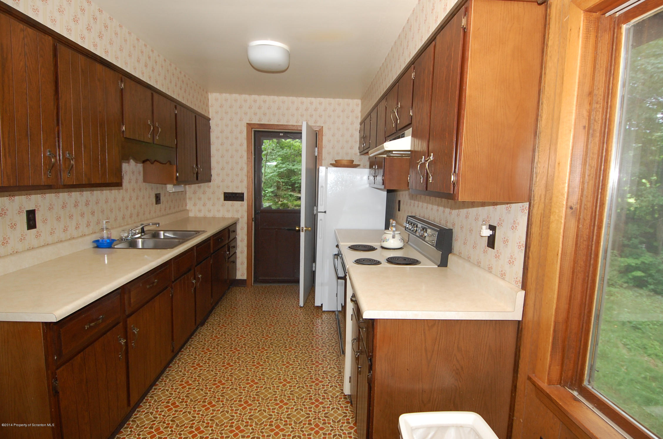 1269 Chipmunk Road Thompson, PA 18465 - Photo 8 of 18 Gallery Image 8