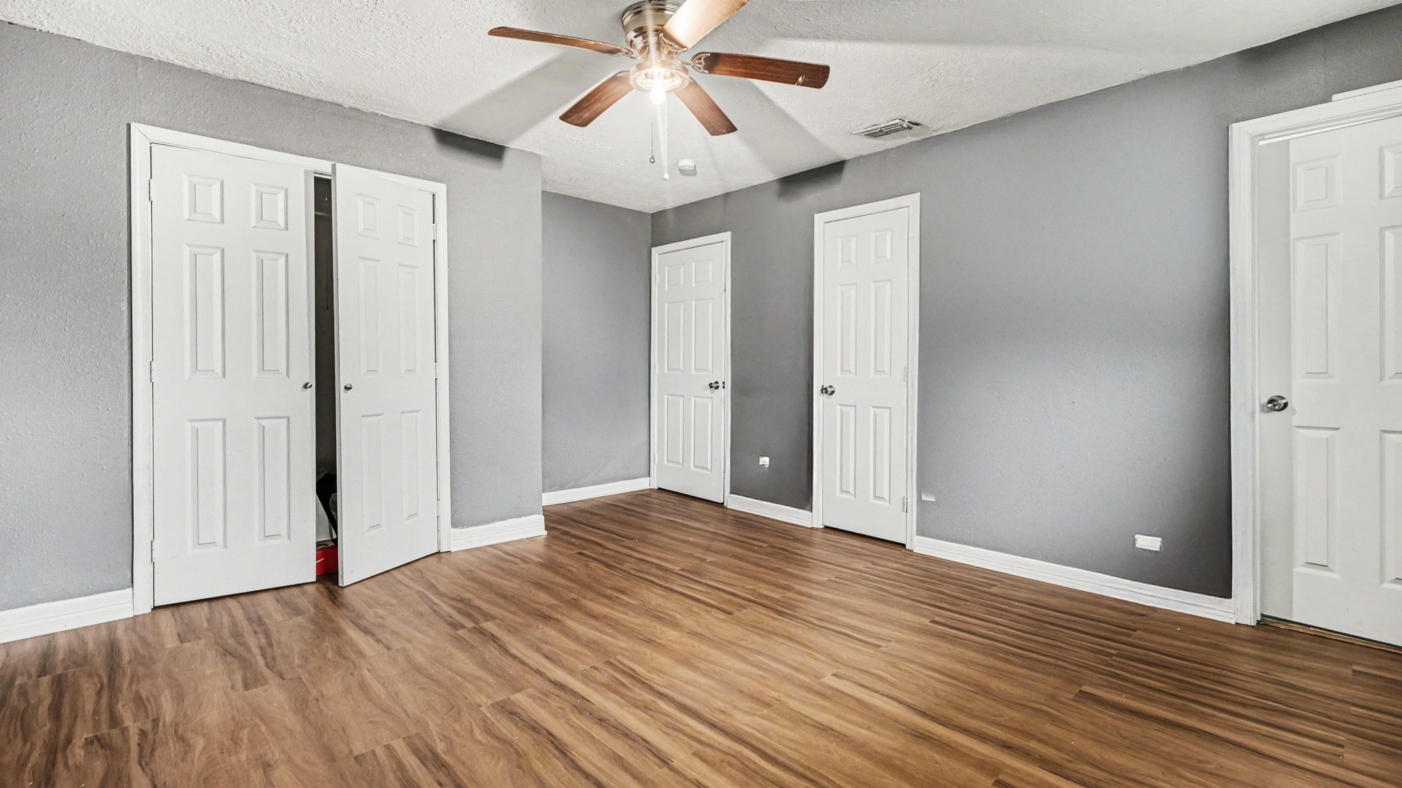 5318 Hemlock Drive Baytown, TX 77521 - Photo 10 of 23