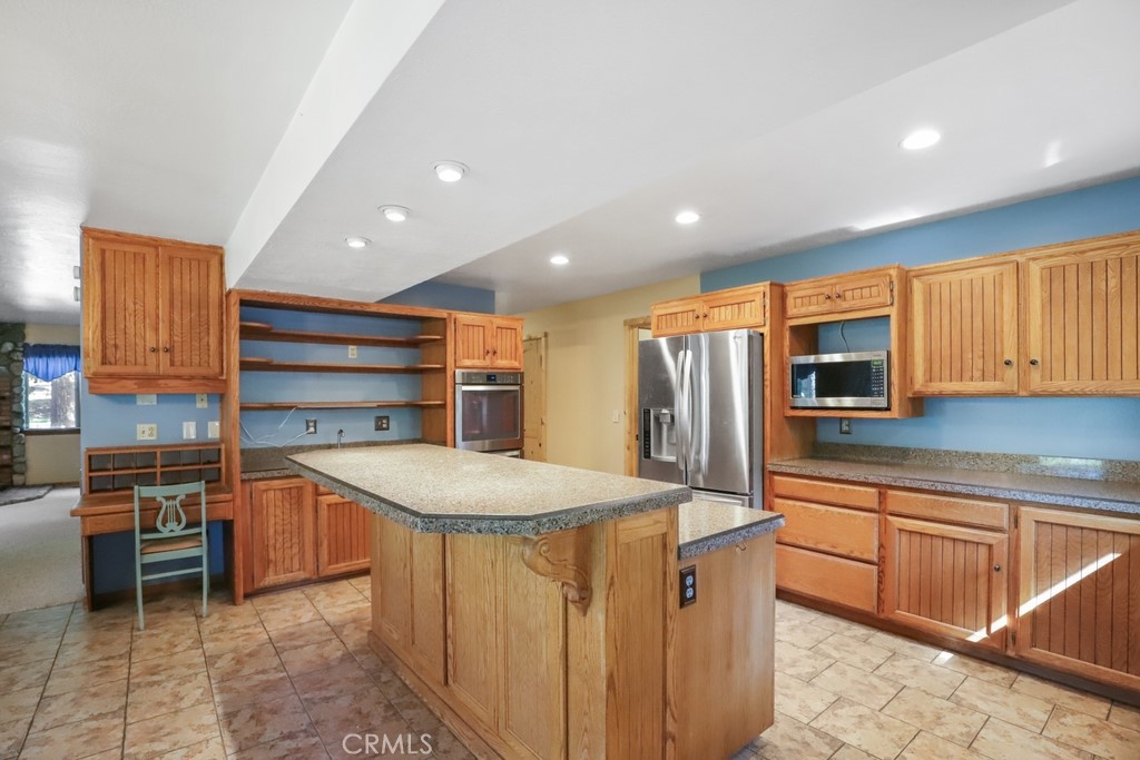 21645 Job Peaks Road Cedarpines Park, CA 92322 - Photo 15 of 63