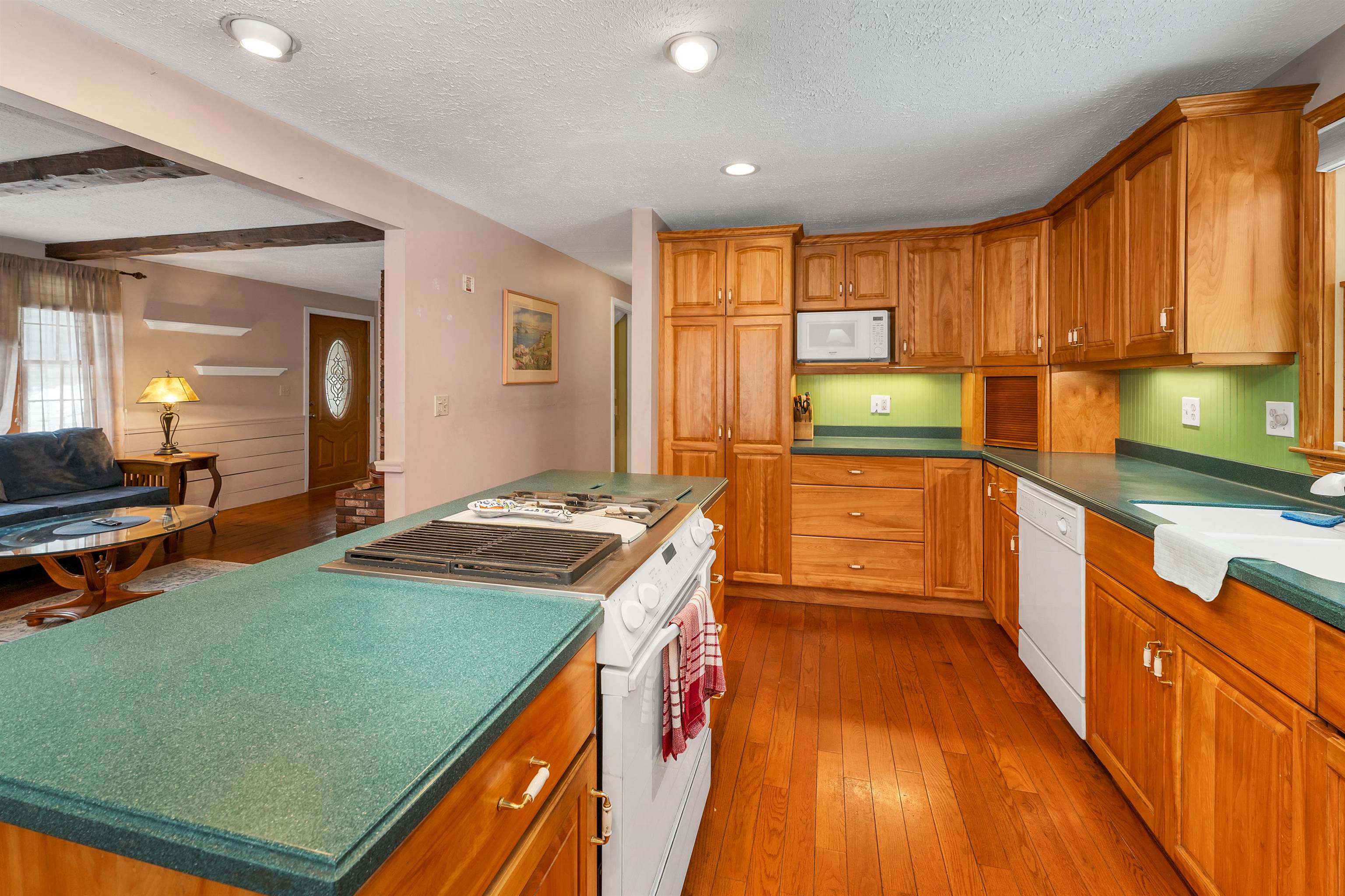 39 Deer Cove Road Ossipee, NH 03814 - Photo 9 of 56
