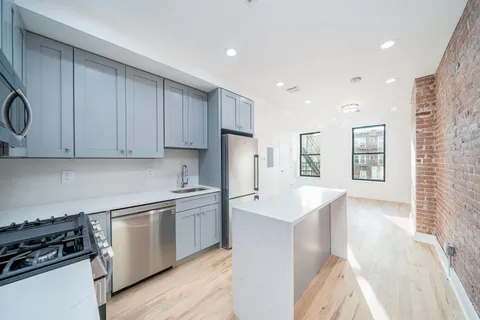 $4,000 | 230 Willow Avenue, Unit 4, Hoboken, NJ 07030