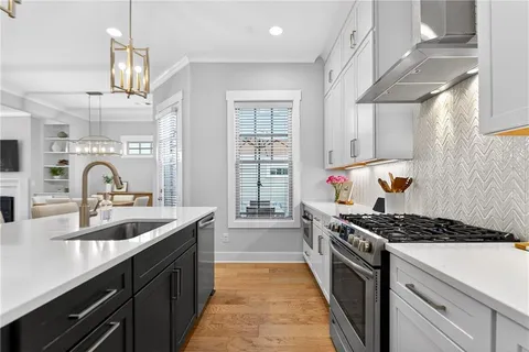 $799,900 | 805 Castile Lane, Woodstock, GA 30188