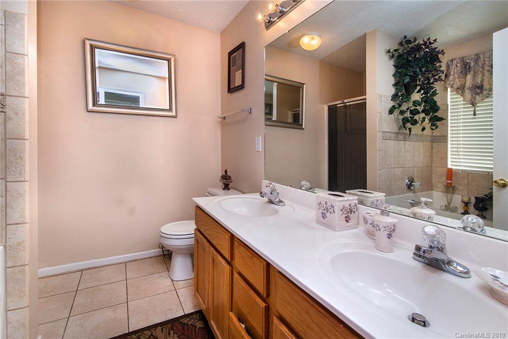 6938 Rumple Road Charlotte, NC 28262 - Photo 12 of 19 Gallery Image 12