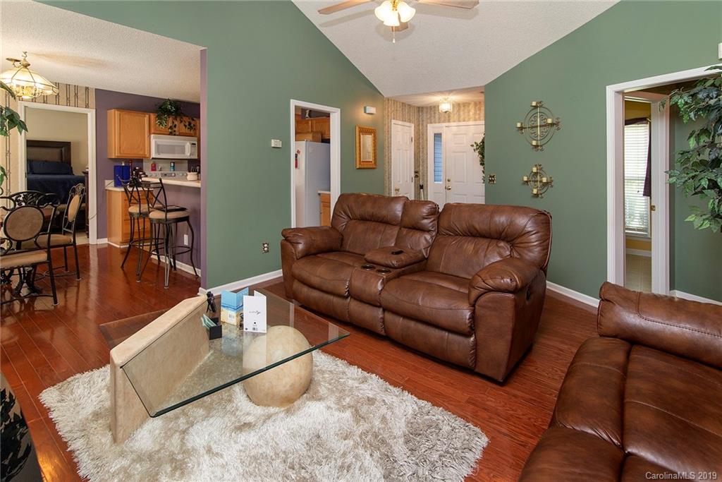 6938 Rumple Road Charlotte, NC 28262 - Photo 5 of 19 Gallery Image 5