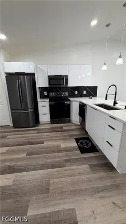 $1,800 | 5046 Locke Lane, Lehigh Acres, FL 33973