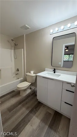 $1,800 | 5046 Locke Lane, Lehigh Acres, FL 33973