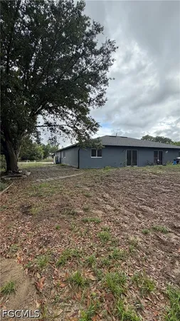 $1,800 | 5046 Locke Lane, Lehigh Acres, FL 33973