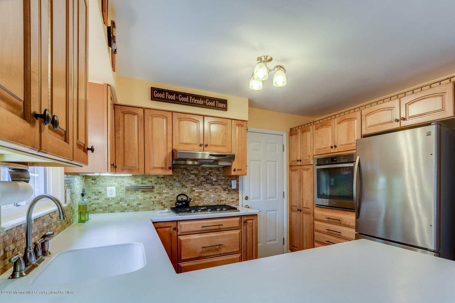 113 Three Brooks Road Freehold, NJ 07728 - Photo 12 of 37 113 Three Brooks Road Freehold-large-015