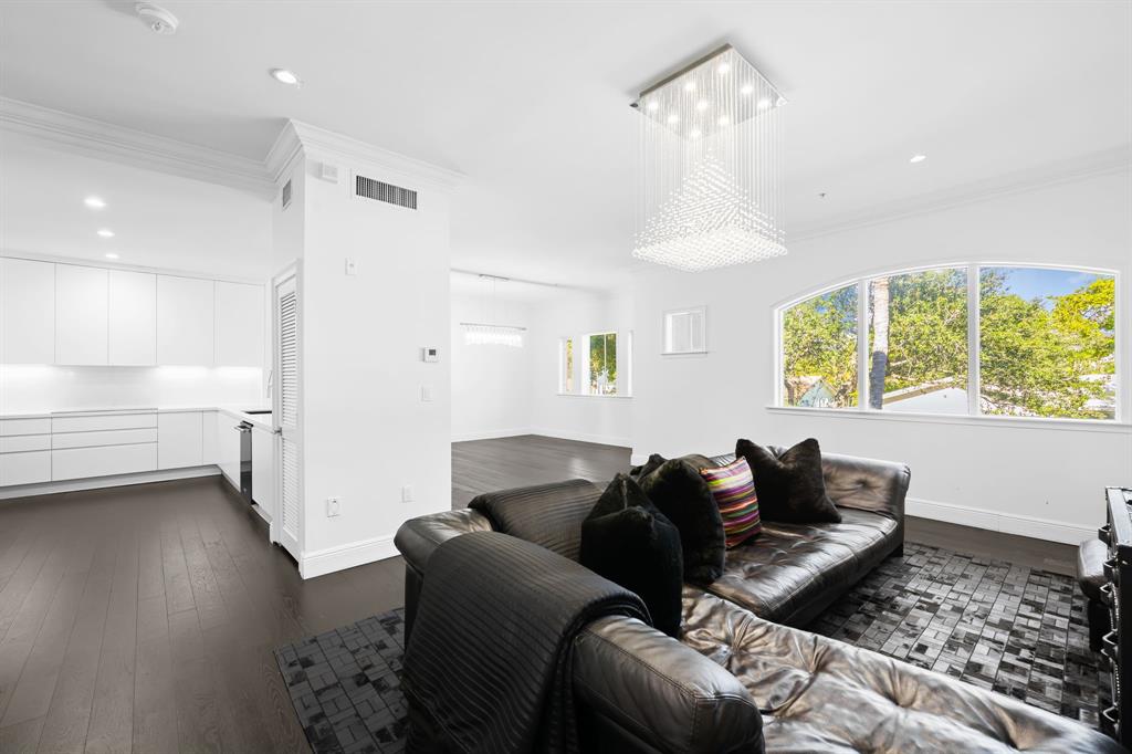 456 East Boca Raton Road Boca Raton, FL 33432 - Photo 13 of 24 a living room with furniture and a window