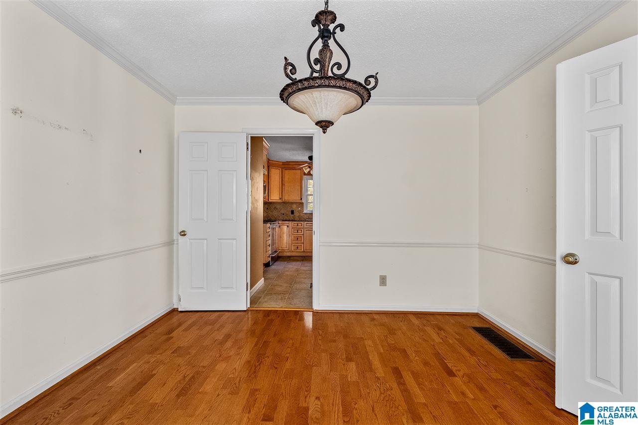 5147 Colonial Park Road Birmingham, AL 35242 - Photo 15 of 33