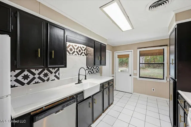 $284,000 | 3668 North Liberty Street, Canton, MS 39046