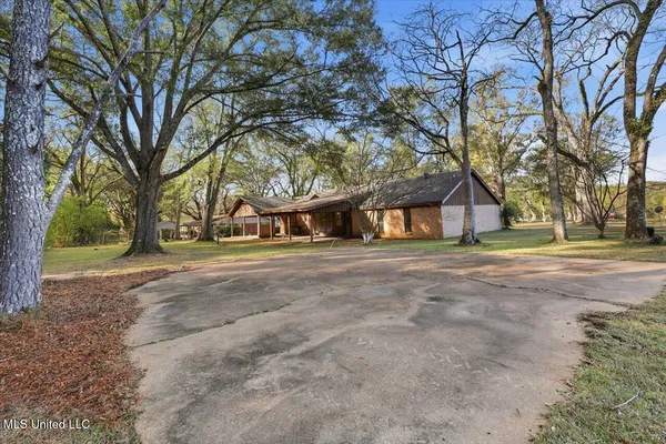$284,000 | 3668 North Liberty Street, Canton, MS 39046
