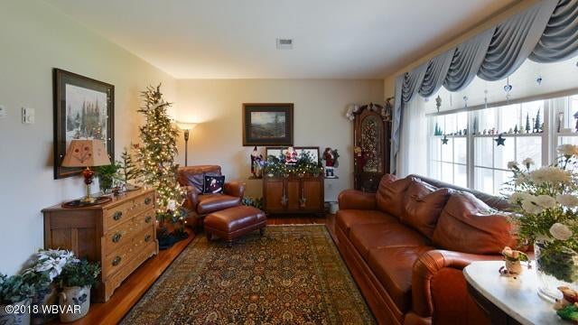 738 Brick Church Road Montgomery, PA 17752 - Photo 5 of 21 6 living room