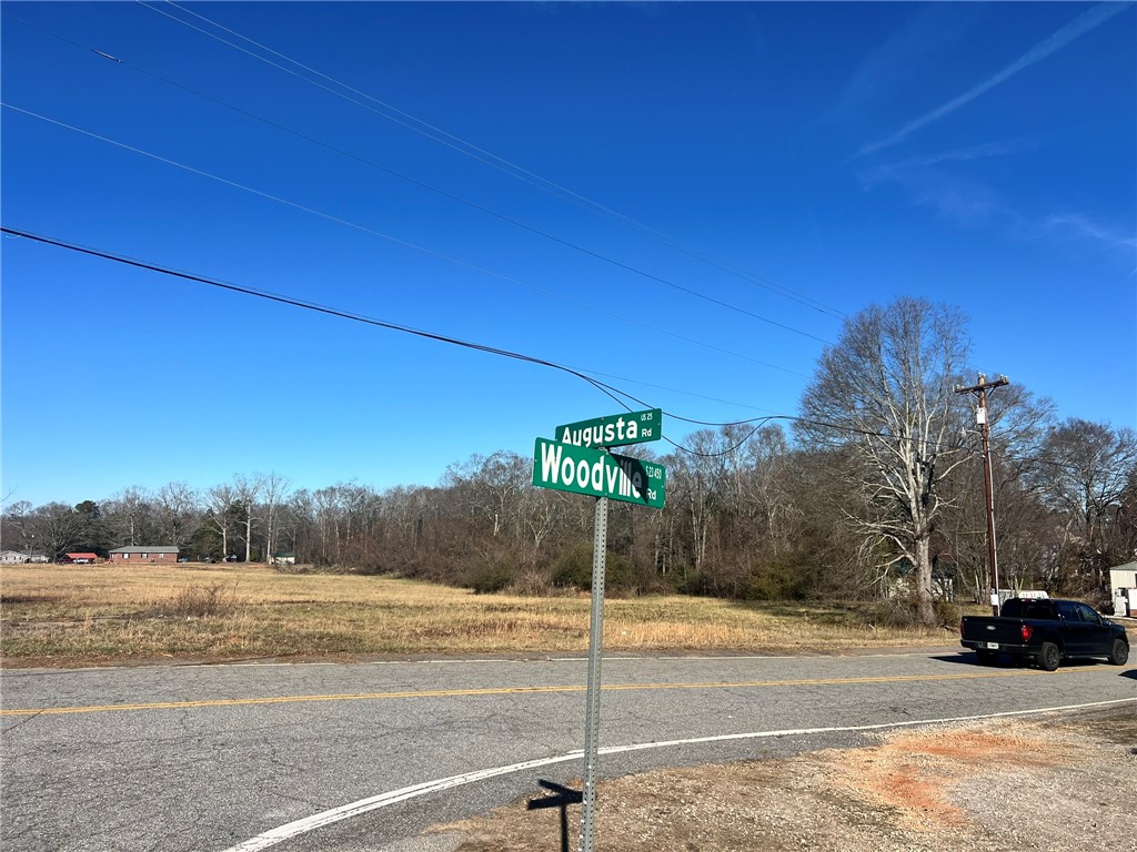 9005 Augusta Road Pelzer, SC 29669 - Photo 13 of 21