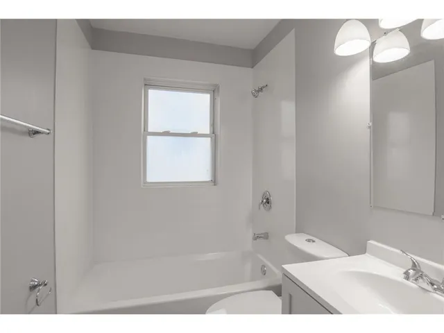 $2,299 | 1183 Edgerton Street, St. Paul, MN 55130