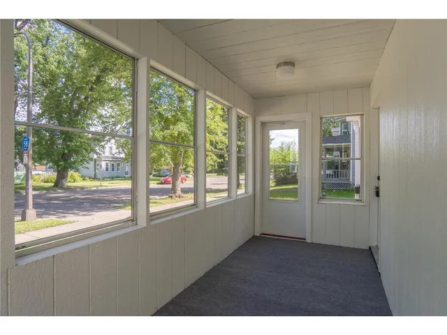 $2,299 | 1183 Edgerton Street, St. Paul, MN 55130