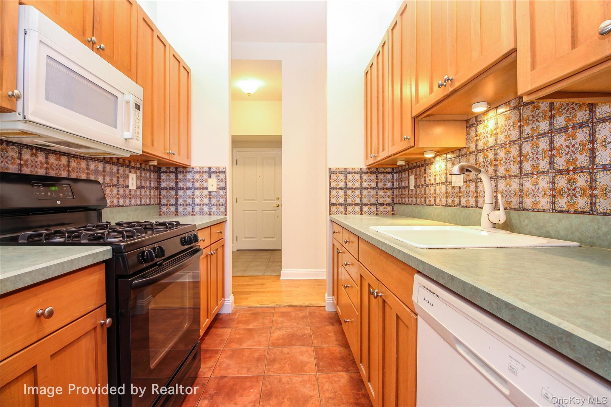200 School House Road, Unit 1A Peekskill, NY 10566 - Photo 11 of 35 Kitchen